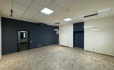 CHIRIE SPATIU COMERCIAL 76 MP ZONA CENTRALA