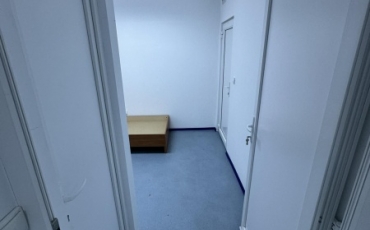 DE VANZARE CABINET MEDICAL 45 MP MICRO 16