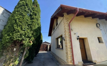 Casa 3 camere, 160 mp de vanzare 14 MAI