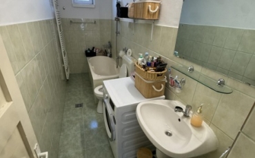 APARTAMENT IN ASOCIATIE + GARAJ SI BECI , ZONA PIATA MICA