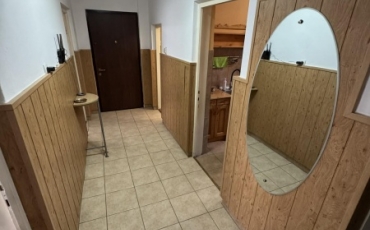 APARTAMENT IN ASOCIATIE + GARAJ SI BECI , ZONA PIATA MICA