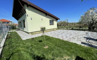 Casa 2 camere, 92 mp de vanzare VETIS