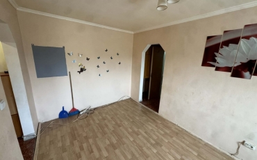 Apartament 3 camere, 42 mp de vanzare SOLIDARITATII