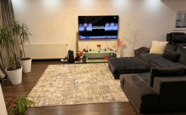 Casa 3 camere, 198 mp de vanzare CARPATI 2