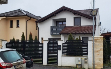 Casa 3 camere, 198 mp de vanzare CARPATI 2