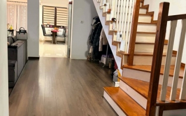 Casa 3 camere, 198 mp de vanzare CARPATI 2