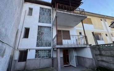 Casa 9 camere, 400 mp de vanzare CENTRU NOU