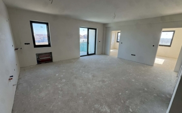 Apartament 3 camere, 93 mp de vanzare CART. MICRO 17