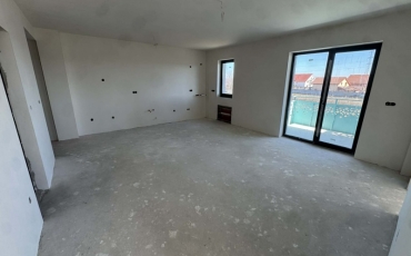 Apartament 3 camere, 93 mp de vanzare CART. MICRO 17