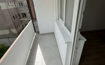 Apartament 3 camere, 62 mp de vanzare CART. MICRO 15