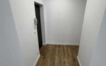 Apartament 3 camere, 62 mp de vanzare CART. MICRO 15