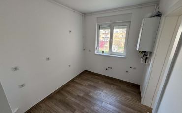 Apartament 3 camere, 62 mp de vanzare CART. MICRO 15