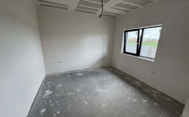 Casa 3 camere, 126 mp de vanzare LAZURI