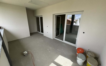 Casa 4 camere, 140 mp de vanzare LAZURI