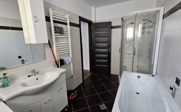 Apartament 2 camere, 73 mp de inchiriat CENTRU NOU