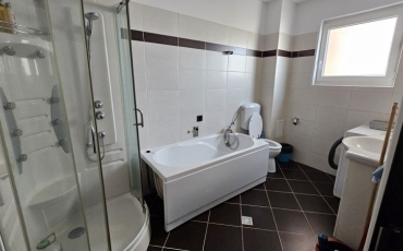 Apartament 2 camere, 73 mp de inchiriat CENTRU NOU