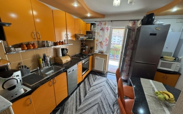 Apartament 3 camere, 85 mp de vanzare CARPATI 2