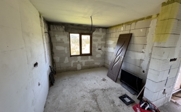Casa 3 camere, 120 mp de vanzare PELES